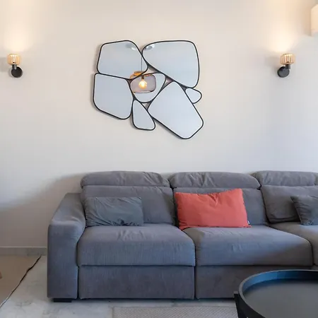 Proche Plages Parking Etage Eleve Terrasse *