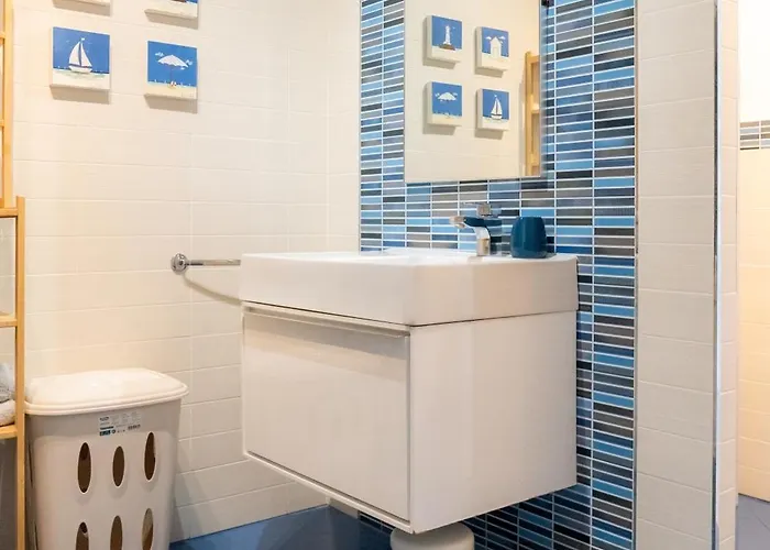 Lejlighed Proche Plages Parking Etage Eleve Terrasse *