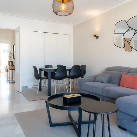 Proche Plages Parking Etage élevé Terrasse Antibes