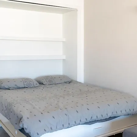 Proche Plages Parking Etage Eleve Terrasse Apartmán Antibes