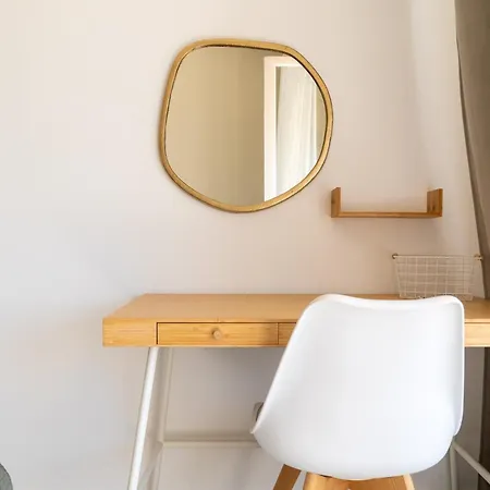 Proche Plages Parking Etage Eleve Terrasse Apartmán Antibes