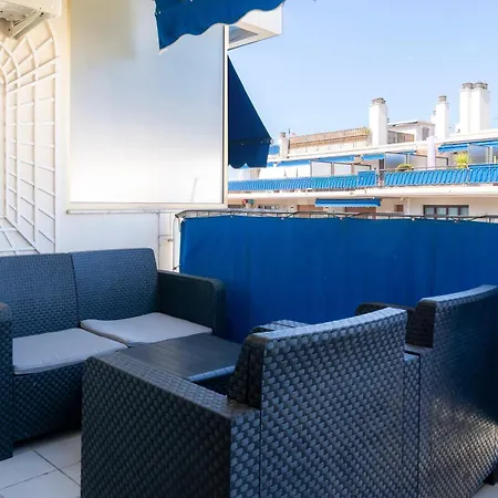 Proche Plages Parking Etage élevé Terrasse Appartamento