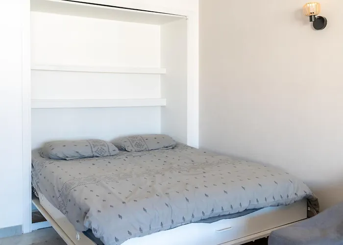 Proche Plages Parking Etage élevé Terrasse Appartamento Antibes